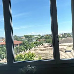 Joli T2 Metro La Vache Appartement